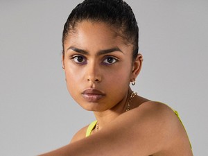 A melledre többé nincs hatással a gravitáció