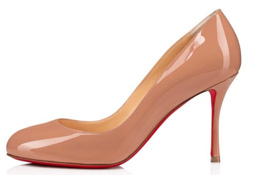 Angelina Jolie cipője telitalálat, ami bárhol megállja a helyét