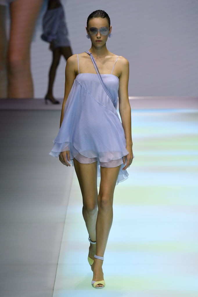  Emporio Armani 2022 tavasz-nyári kollekció