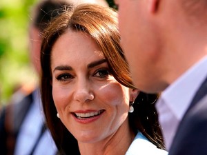 Katalin hercegnét ritkán látni ilyen mély dekoltázzsal, de elképesztően elegánsan viseli