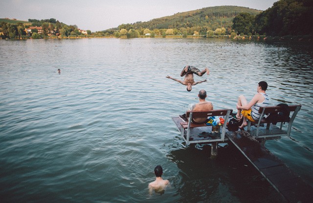Szuper izgalmas fellépőkkel, új helyszínekkel startol idén a Bánkitó fesztivál