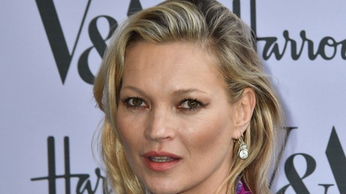 Kate Moss délután még velünk csevegett, aztán elment egyet partizni