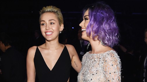 Itt a bizonyíték - Katy Perry és Miley Cyrus tényleg ikertestvérek