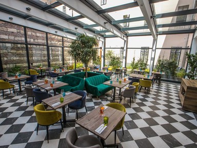 Próbáld ki otthonról az új budapesti éttermet: MONÉ RESTAURANT & BAR