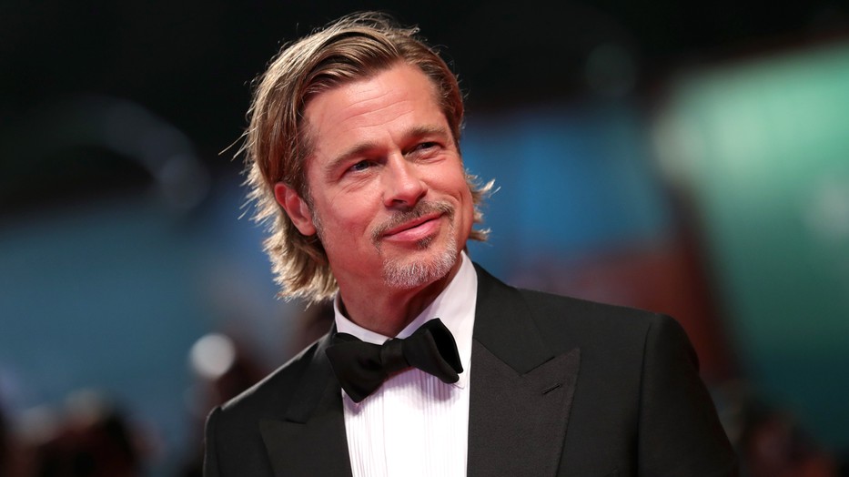 Brad Pitt jó néhány hírességgel összeszűrte a levet, és mindegyikük mellett más volt a stílusa