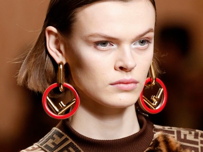 Álmodj királylány: Hogy költs milliókat percek alatt - 10 pazar Fendi cucc