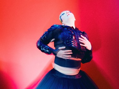 „Ne a hatalom, hanem mi tegyük magunkra a ruhákat” - Nézd meg Lakatos Márk lélegzetelállító fotósorozatát!