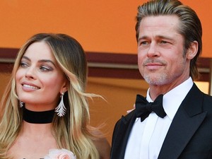 Hatalmas botrány lett Brad Pitt és Margot Robbie csókjából 
