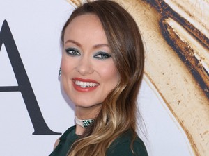 Nézd milyen hatalmas már Olivia Wilde hasa!