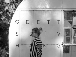 Csak egy szám: Itt van Odett legújabb dala!