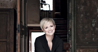 Cecelia Ahern csupaszívvel ír női történeteket, és végre a férfiak is kezdik felfedezni zsenialitását