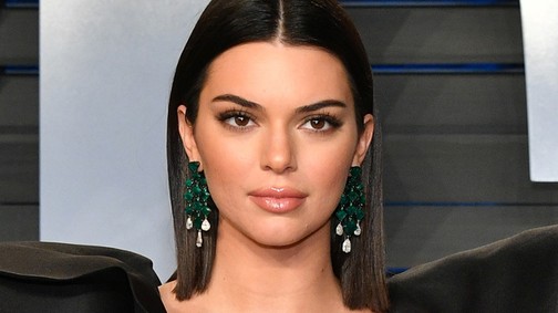 Kendall Jenner úgy néz ki, mint Paris Hilton a 90-es években