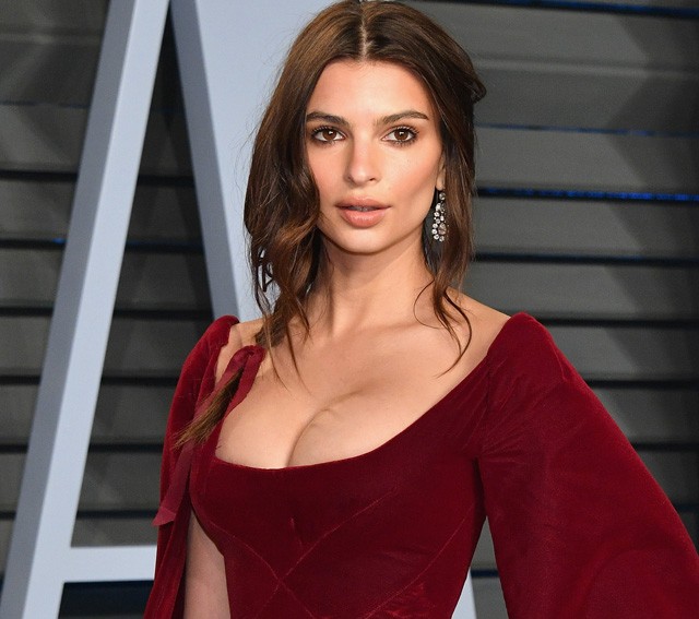Emily Ratajkowski
