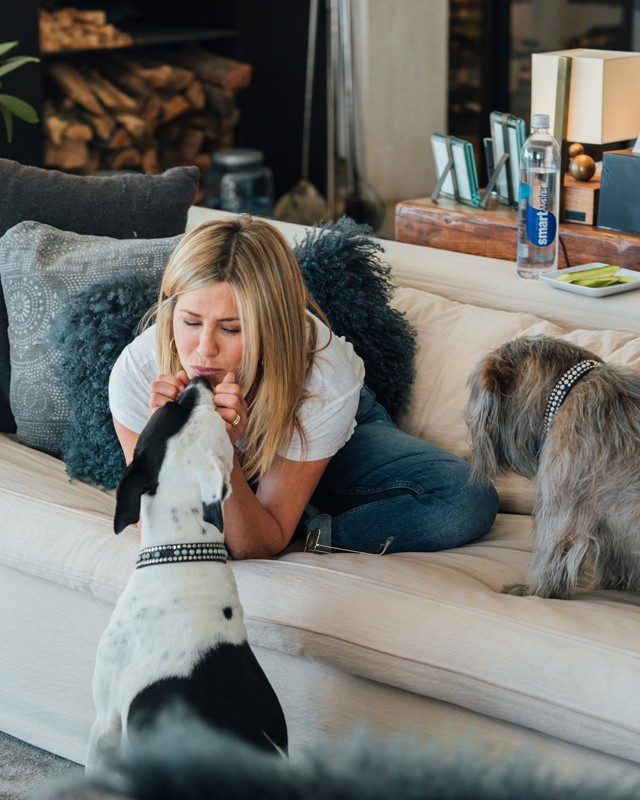 Jennifer Aniston Smartwater