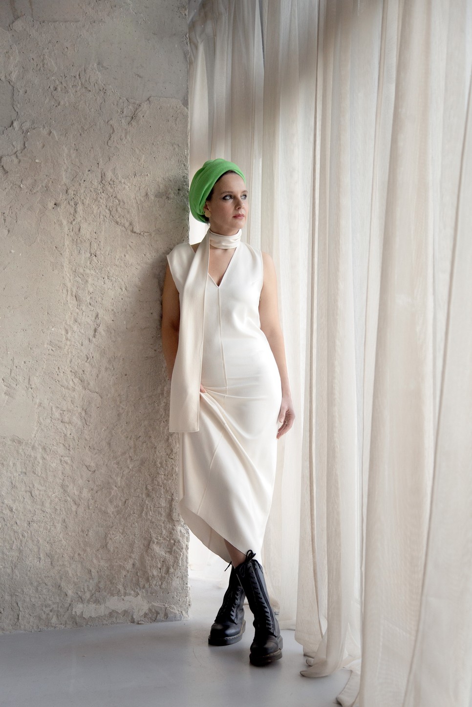 Karafiáth Orsolya könyveiben rend szerint feltűnnek életének fontosabb szereplői egy-egy karakter mögé "bújtatva"