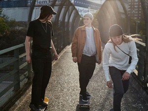 Imádás! Itt az első csak női deszkásokat bemutató film a Nike-tól