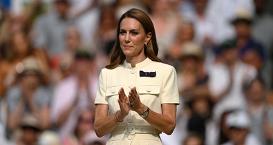 Katalin hercegné testhez simuló ruhájából csak úgy árad a sikk, ragyogóan gyönyörű Vilmos herceg felesége