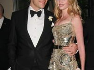 Lara Stone álomesküvője pezsgő nélkül