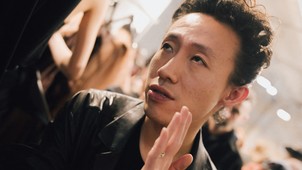 „A lélek nem arra való, hogy elpusztuljon" - Haute couture és az erodálódó idő: Robert Wun divatfilozófiája