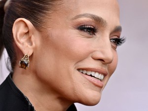 Jennifer Lopez megmutatta smink nélküli arcát, és még sosem láttuk ennyire gyönyörűnek