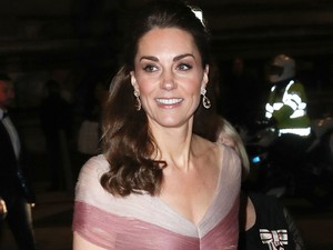 Lélegzetelállító: Katalin hercegnét élete legszebb estélyi ruháját viselte