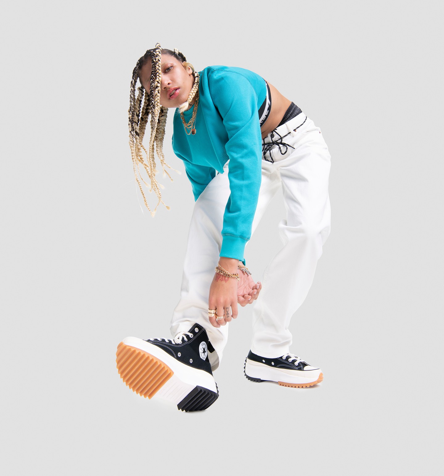 A klasszikus fehér vagy fekete változat még mindig tuti befutó.