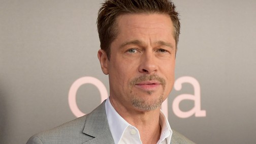Hihetetlen! Brad Pitt mégsem Elle Macphersonnal randizik, hanem...