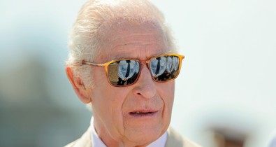 Károly király fontos királyi hagyományt szegett meg, szívmelengető okból törölte el a protokollt az uralkodó