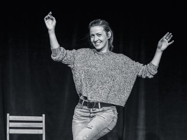 Interjú: Balsai Móni Shirley Valentine szerepében a Centrál Színházban