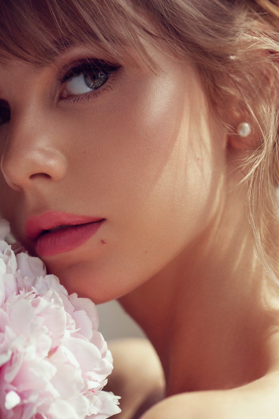 A szakértő szerint lehetőleg ne az esküvő előtti hónapokban kísérletezzünk az új kozmetikumokkal