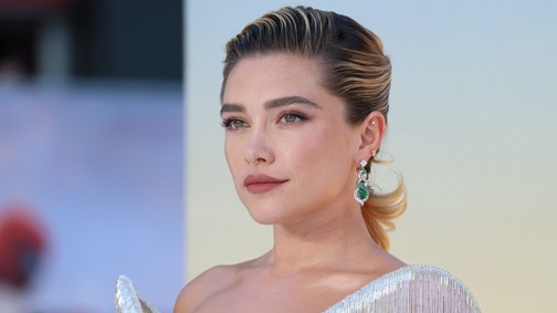 Florence Pugh meztelenfelsője a legkockázatosabb ruhadarab, amit valaha láttunk a vörös szőnyegen