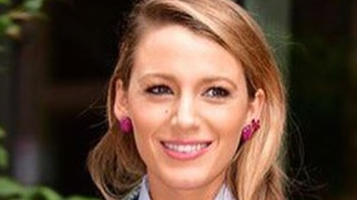 Blake Lively beismerte, hogy az asztalterítőt vette fel ruha helyett