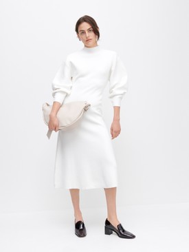 Magas nyakú dzsörzéruha