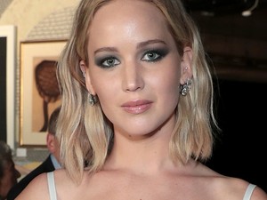 Jennifer Lawrence nagyon kidobta a melleit exe kedvéért!