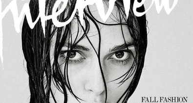 Keira Knightley és Naomi topless pózoltak