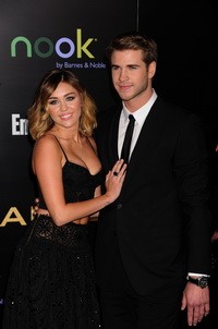 Miley Cyrust eljegyezték