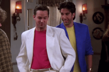 A Riverdale szexi szépfiúja nagyon eltalálta ezt a trendet a Teen Choice gála vörös szőnyegén