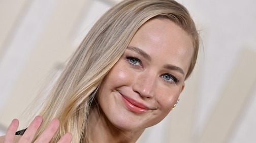 Jennifer Lawrence meztelencipője a legjobb és a legrosszabb dolog, ami valaha történt a divattal