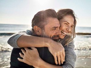 Amikor a szingli életstílus és a párkapcsolati életforma elemei vegyülnek: ők a minglik