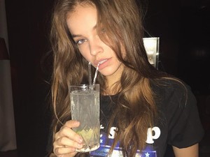 Hoppá, csak nem szingli újra Palvin Barbi? Nagyon úgy tűnik!