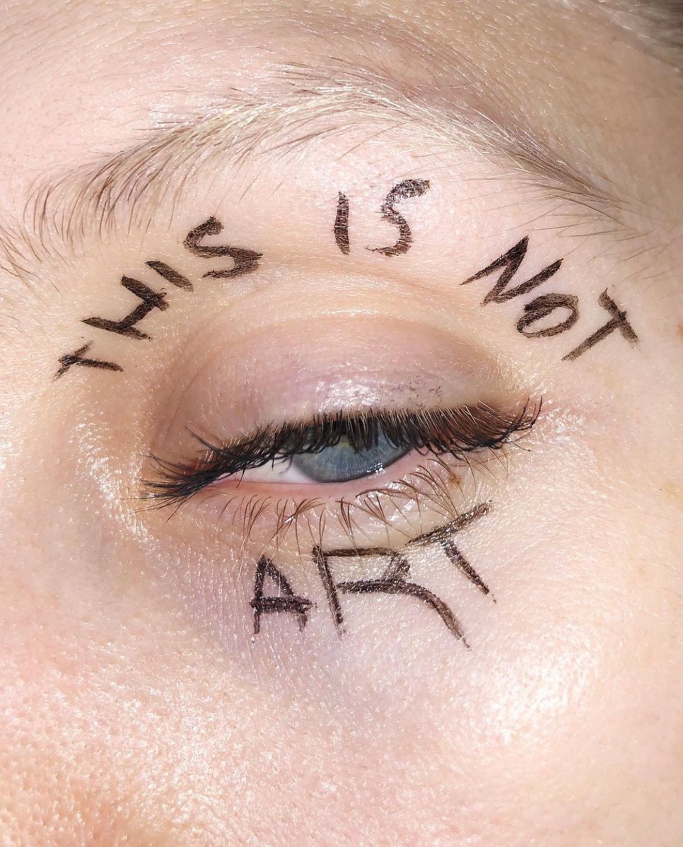 Karrier, identitás, szépség és elvárások: interjú Magyar Eszterrel