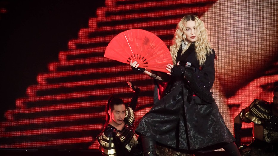 Madonna nem áll le a szexuális forradalommal