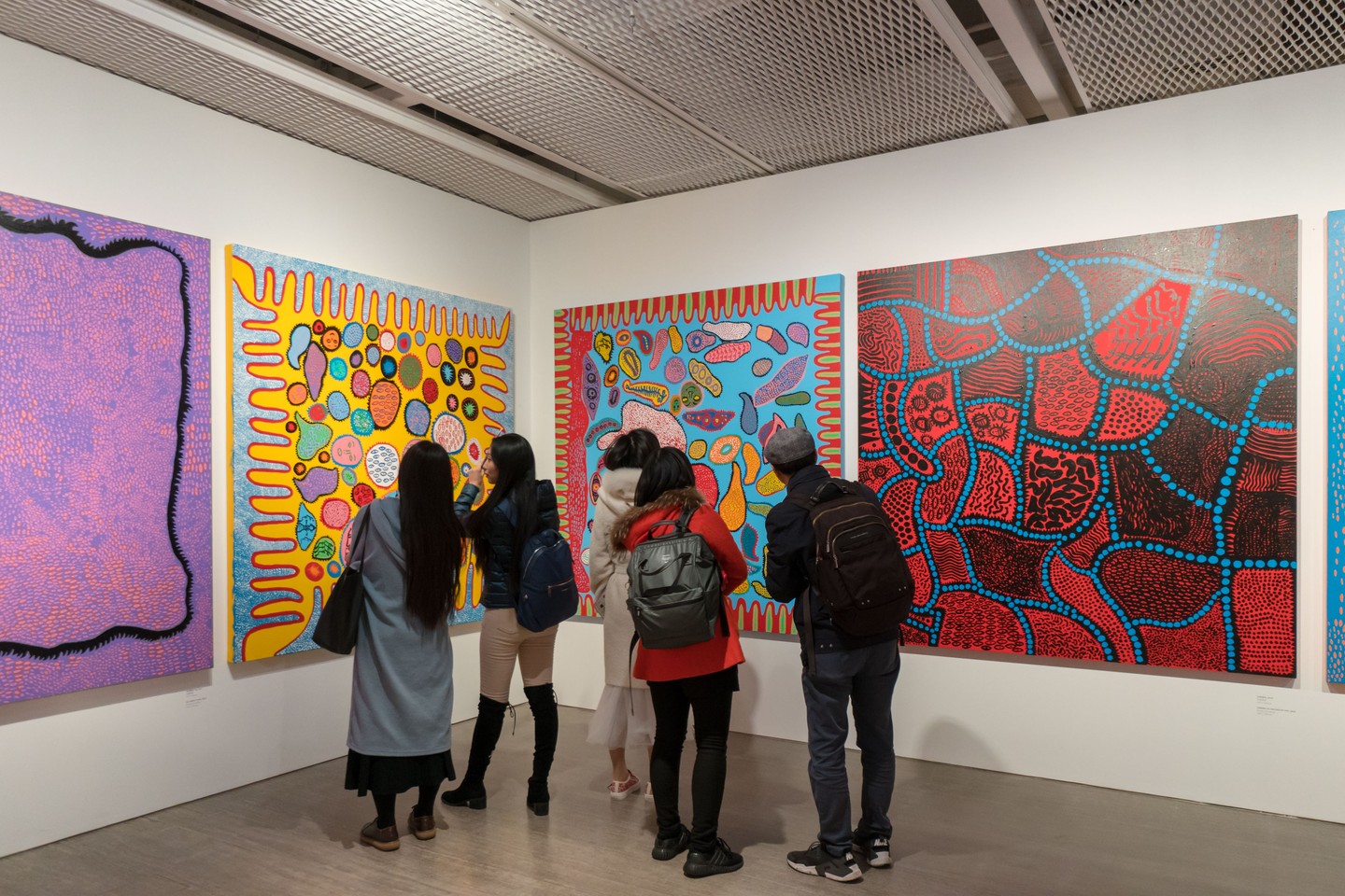 Yayoi Kusama művészeti kiállítása Sanghajban