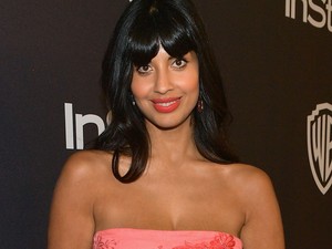 Egy valaki farmert viselt a Golden Globe gálán, mert fázott