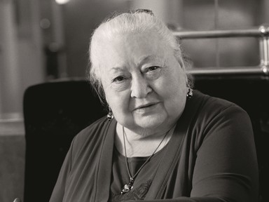 „A mában kell élni, mert itt vagyunk, a múltba nézés nem visz előre” - exkluzív interjú Molnár Piroskával