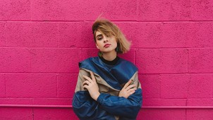 Ezért kötődünk sokkal jobban a javított, megvarrott, foltozott ruháinkhoz