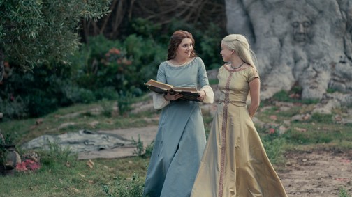 Nélkülözhetetlen dolog hiányzott a Sárkányok háza első részéből, te észrevetted?