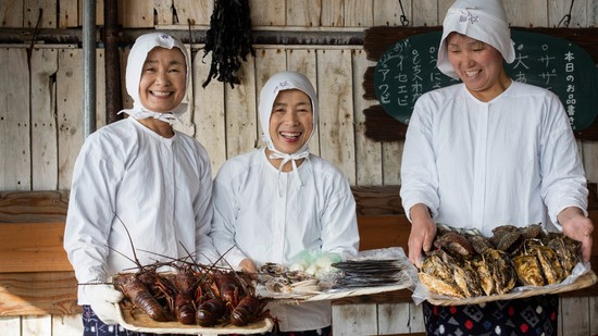 Ősrégi japán hagyományt követnek a „tenger asszonyai”, akik mára alig ezren maradtak