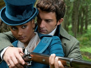 A Bridgerton család bebizonyította: az ellentétek vonzzák egymást!