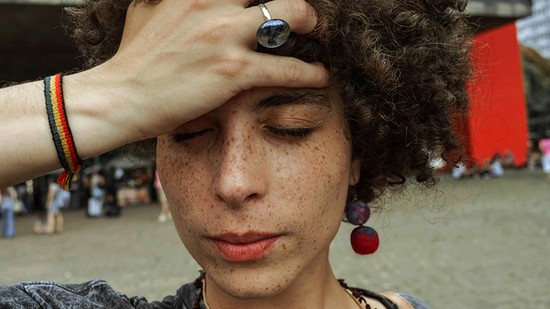 Fáj a fejed? 5 házi trükk, ami gyorsan segíthet